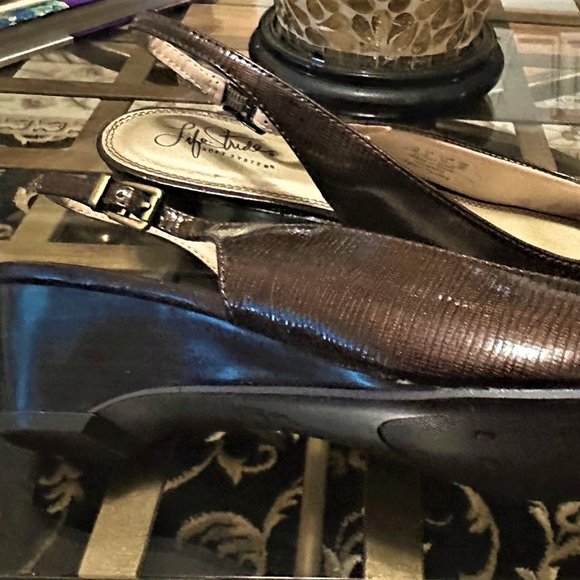 Life Stride Brown Bronze Sling Wedge Heel Sandal Size 11B - Picture 4 of 5